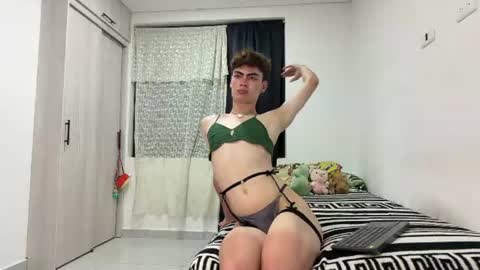 esteban online show from August 2, 4:52 am