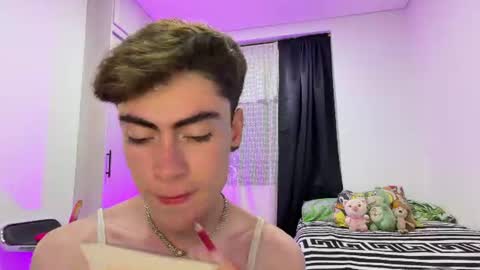 esteban online show from August 7, 4:23 am