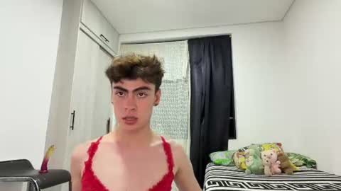 esteban online show from August 12, 4:26 am