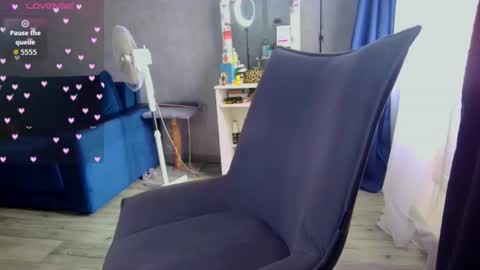 Ilona online show from August 9, 4:35 am