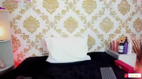 pinki online show from August 12, 3:20 am