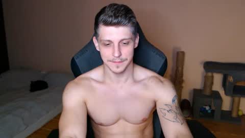 Vampire online show from August 12, 12:35 am
