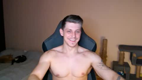 Vampire online show from August 12, 1:41 am