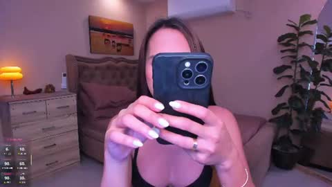 O L I V I A online show from August 10, 6:09 pm