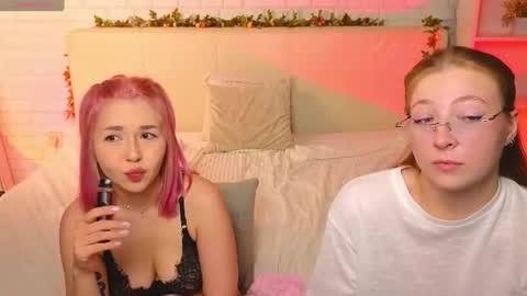 Merlizz Eva Jane Mila Nicole  left to right  online show from August 11, 9:28 pm