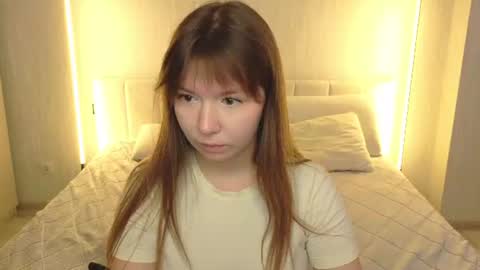OLIVIA LISA SELENA online show from August 15, 5:22 am