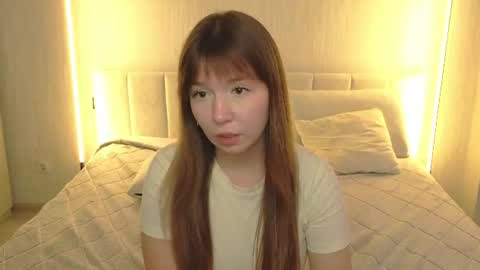 OLIVIA LISA SELENA online show from August 15, 7:34 am