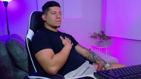 Roberto online show from July 31, 1:28 pm