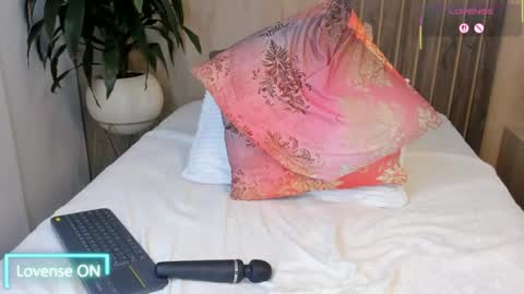 _samantagomez online show from August 3, 4:58 pm