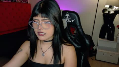 _selene_moon_ online show from August 13, 10:57 pm