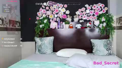 _skitlstrynka_ online show from August 14, 12:53 pm