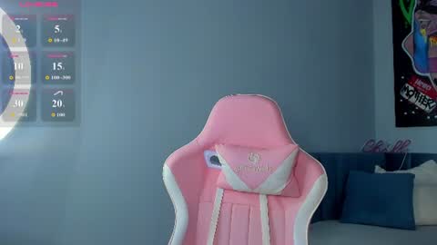 Aisha online show from August 14, 3:59 pm
