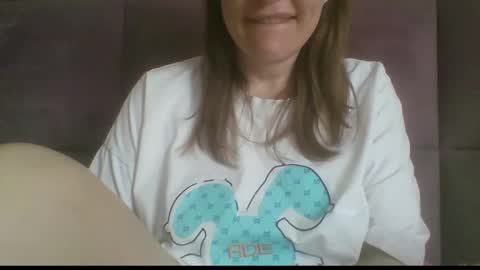 _sladkiegubki_ online show from April 27, 9:49 am