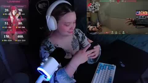 _sofia_adam_ online show from August 7, 10:04 am