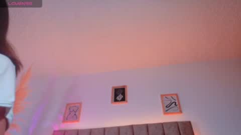 _sofiglow online show from August 14, 12:31 pm