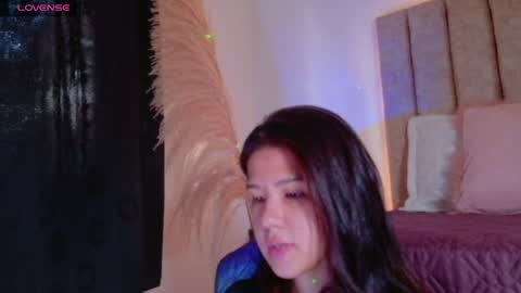 _sofiglow online show from August 15, 1:04 pm