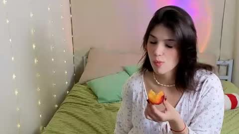 ur Sofi online show from August 1, 7:20 pm