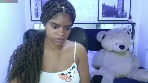 Sophie  online show from August 13, 7:33 am