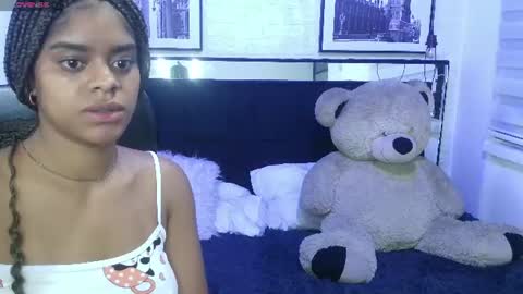 Sophie  online show from August 13, 10:51 am