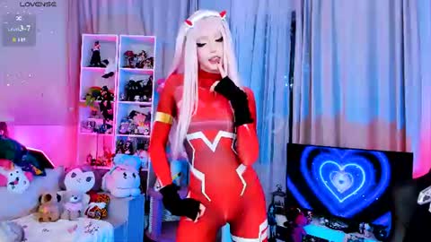 Emy online show from July 28, 8:59 pm