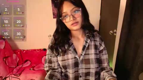 Independent model online show from July 18, 2:23 am