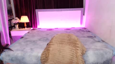  SunnyTs    online show from August 4, 1:24 am