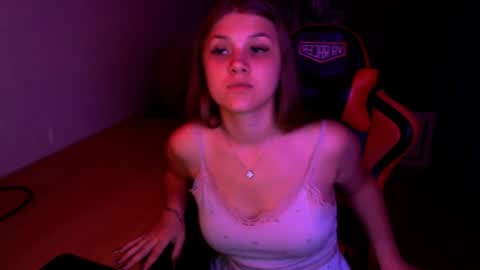 Mari online show from July 27, 5:40 pm