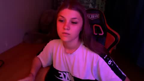Mari online show from July 31, 2:34 pm