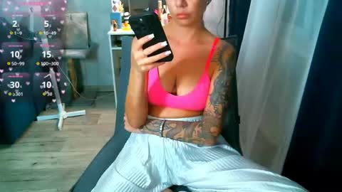 Milana   welcome to my world  online show from August 8, 2:50 pm