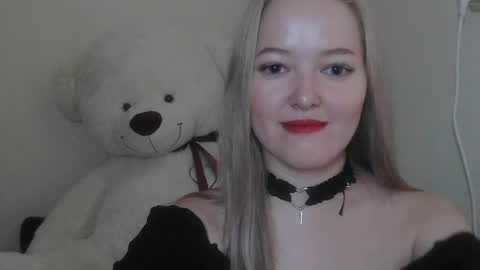 _sweet_smile_ online show from August 7, 10:21 pm
