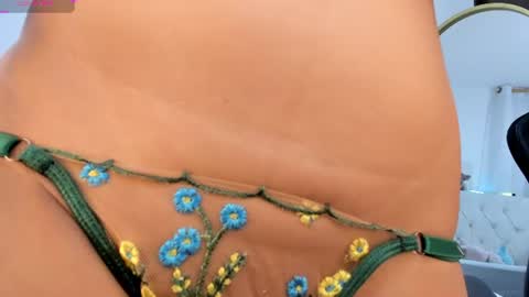 sweet online show from August 11, 3:03 pm