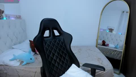 sweet online show from August 12, 11:34 am