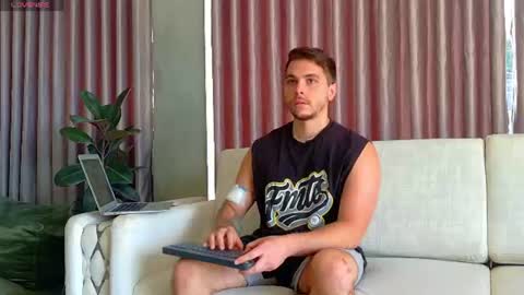 _thewalkers online show from July 30, 3:30 pm