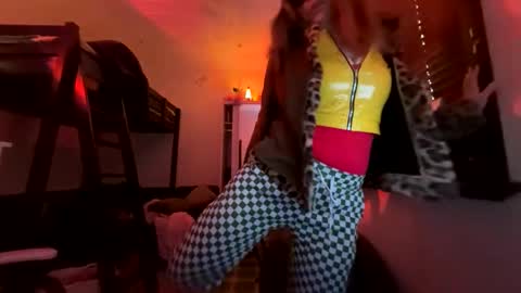 _turb0_tr4sh_ online show from June 8, 11:22 pm