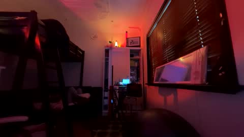 _turb0_tr4sh_ online show from June 9, 12:28 am