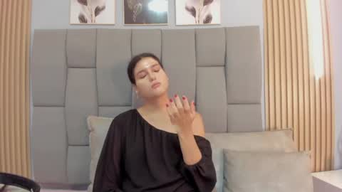 _valerycooper online show from August 14, 10:19 am