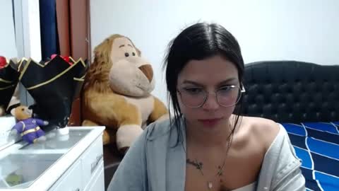 _venusxxx online show from August 15, 5:33 am