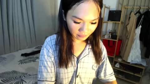 _venuz69_ online show from August 16, 11:47 am