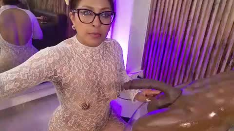 Veronica online show from August 11, 4:53 pm
