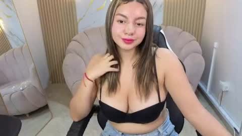 Online 1430 - 2100 online show from August 14, 10:57 pm