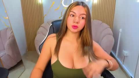 Online 1430 - 2100 online show from August 15, 7:40 pm