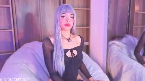 _viollettenoir_ online show from August 15, 12:14 am