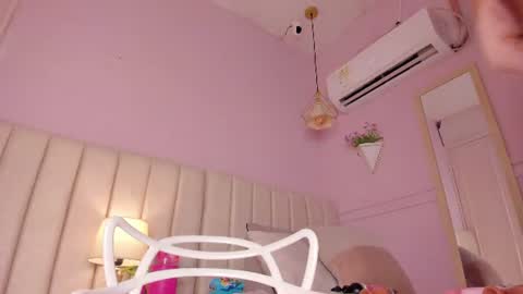 _wendy_x online show from July 31, 1:50 pm
