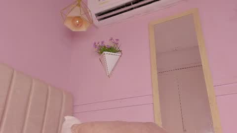_wendy_x online show from August 1, 2:56 pm