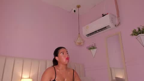 _wendy_x online show from August 1, 6:14 pm