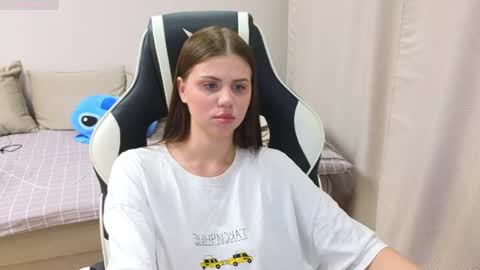 Fiona and Wayne online show from August 3, 8:16 pm