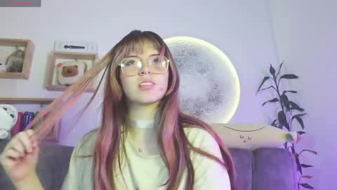 _yourcherrybomb online show from June 7, 6:51 am