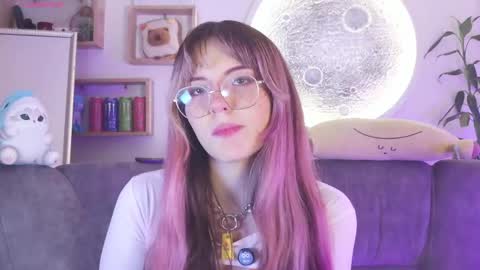 _yourcherrybomb online show from June 8, 4:51 am