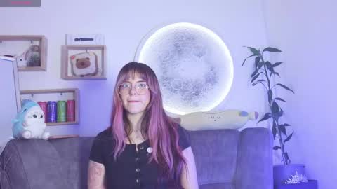 _yourcherrybomb online show from June 9, 6:42 am