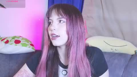 _yourcherrybomb online show from July 14, 1:00 am